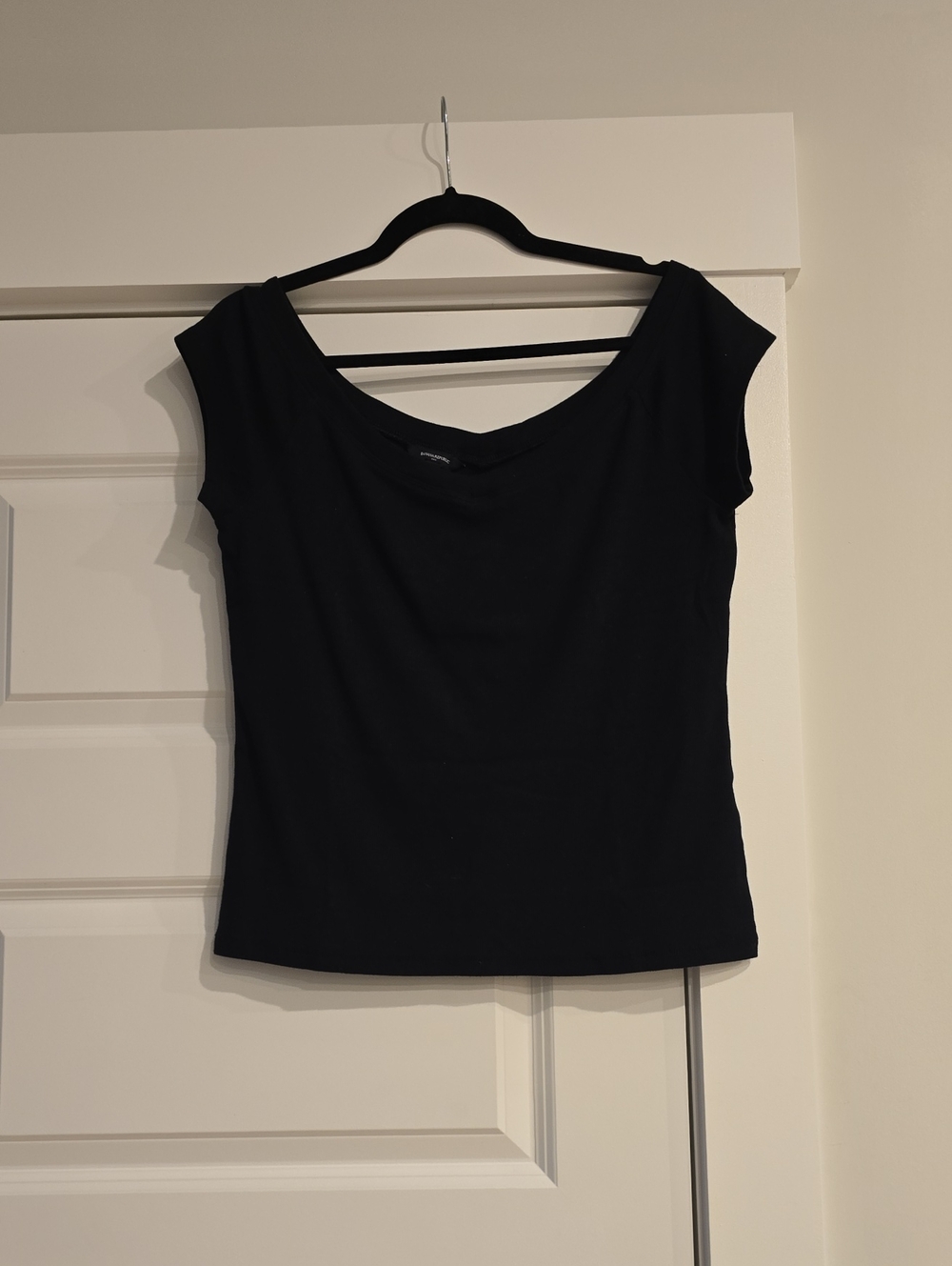 Banana Republic Black Cap Sleeve Scoop Neck Top